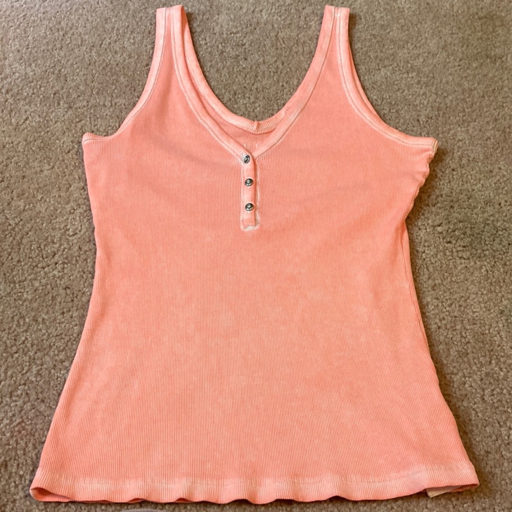 Guess Tank